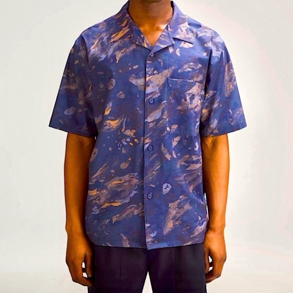Lululemon Shirt Men's Blue Airing Easy Button Up Camp Collar Performance | EUC